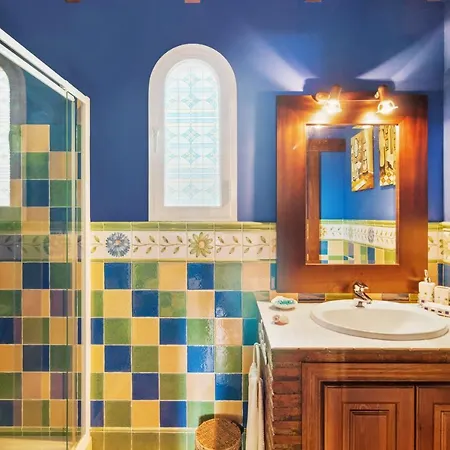 Estilo Mediterranea Con Piscina, Jardin, Bbq Y Jacuzzi - Bel Air Real Βίλα Εστεπόνα