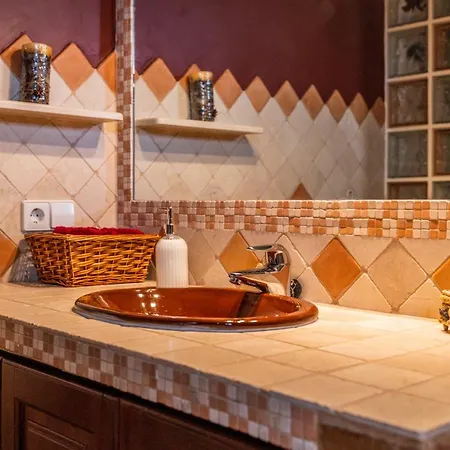 Villa Estilo Mediterranea Con Piscina, Jardin, Bbq Y Jacuzzi - Bel Air Real *