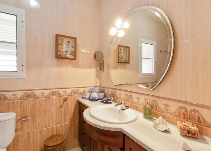 Estilo Mediterranea Con Piscina, Jardin, Bbq Y Jacuzzi - Bel Air Real Holiday home *