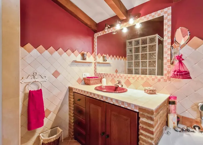 Ferienhaus Estilo Mediterranea Con Piscina, Jardin, Bbq Y Jacuzzi - Bel Air Real *