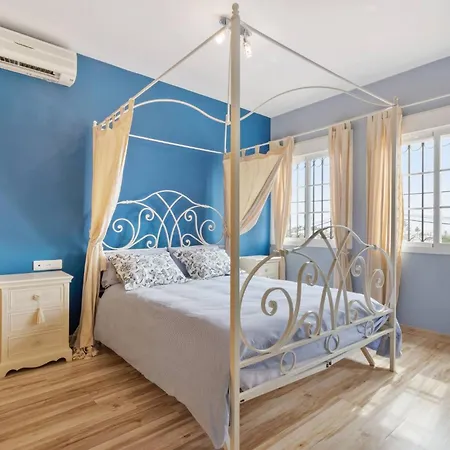 Сasa de vacaciones Estilo Mediterránea Con Piscina, Jardín, Bbq Y Jacuzzi - Bel Air Real *